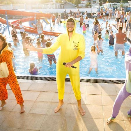 Osrodek Wypoczynkowy Zlota Plaza Hotel Миелно Екстериор снимка