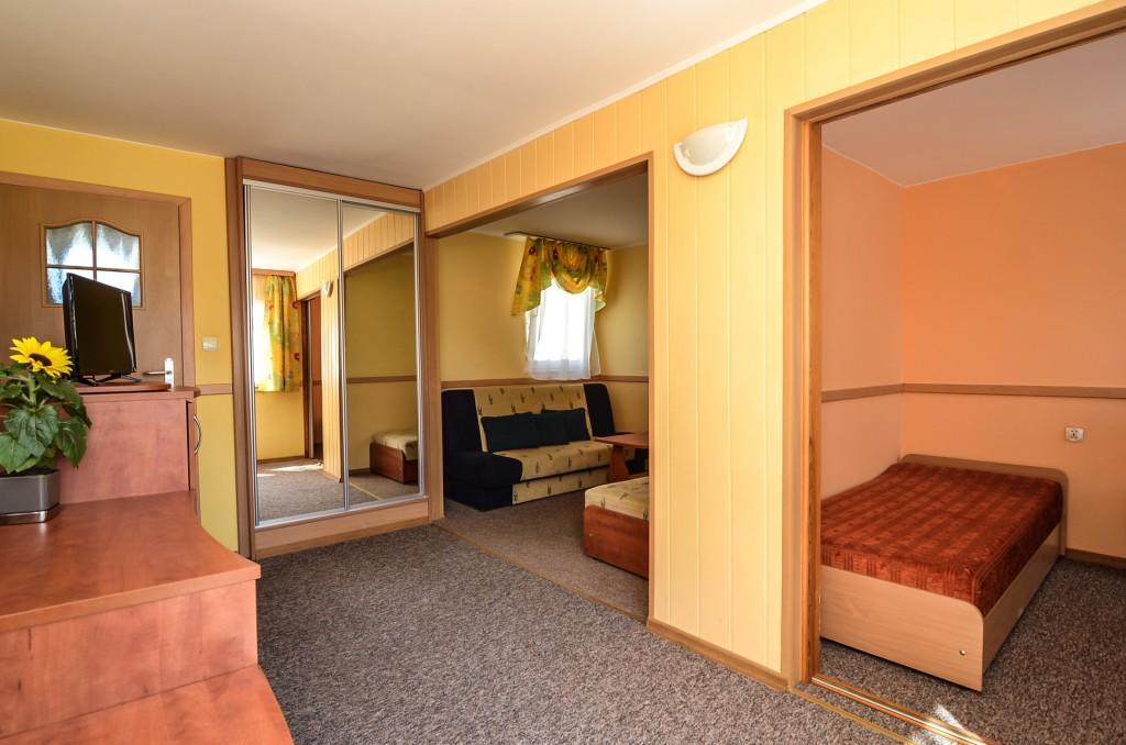 Osrodek Wypoczynkowy Zlota Plaza Hotel Миелно Екстериор снимка