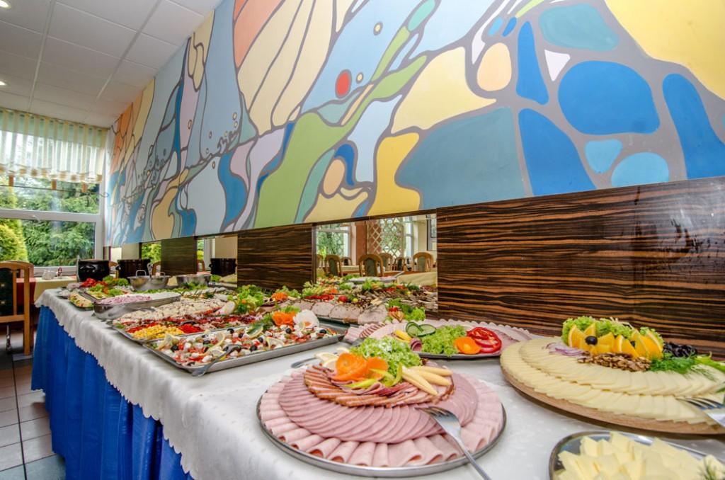 Osrodek Wypoczynkowy Zlota Plaza Hotel Миелно Екстериор снимка
